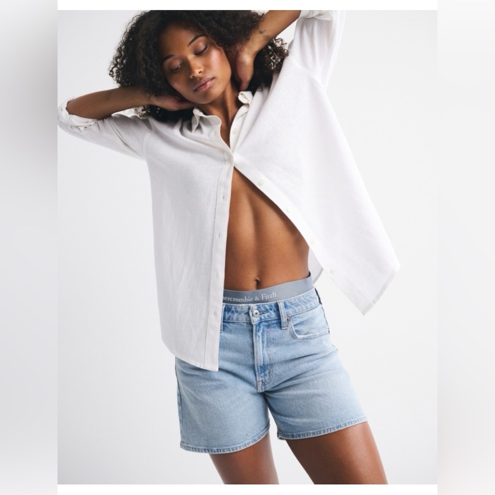 Abercrombie & Fitch Curve Love High Rise Dad Short - Picture 4 of 5